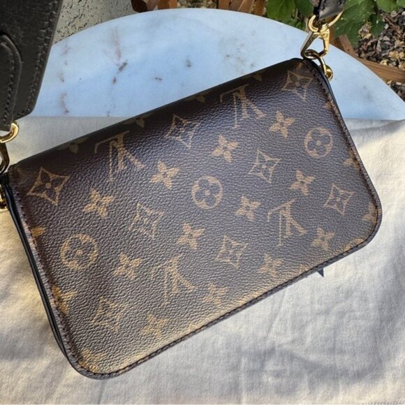 Louis Vuitton Monogram Neo Saint Cloud Crossbody - Picture 6 of 13